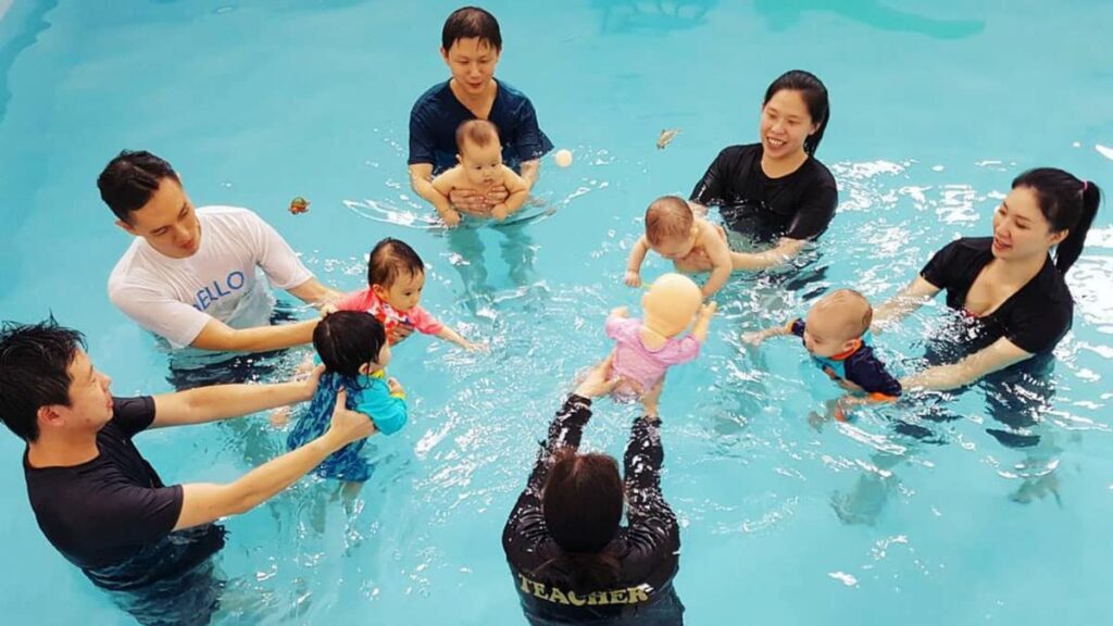 LittleSplashesAquatics-InfantSwimmingLessons9